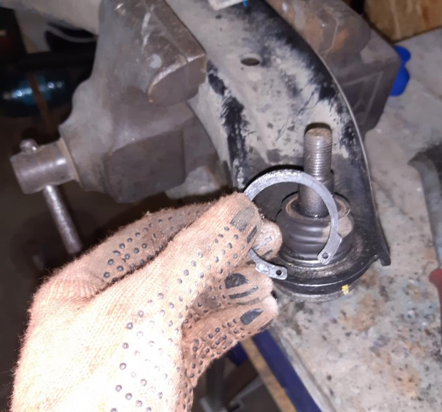 Замена шаровой опоры Хендай Крета в Москве - сеть надежных автосервисов ...